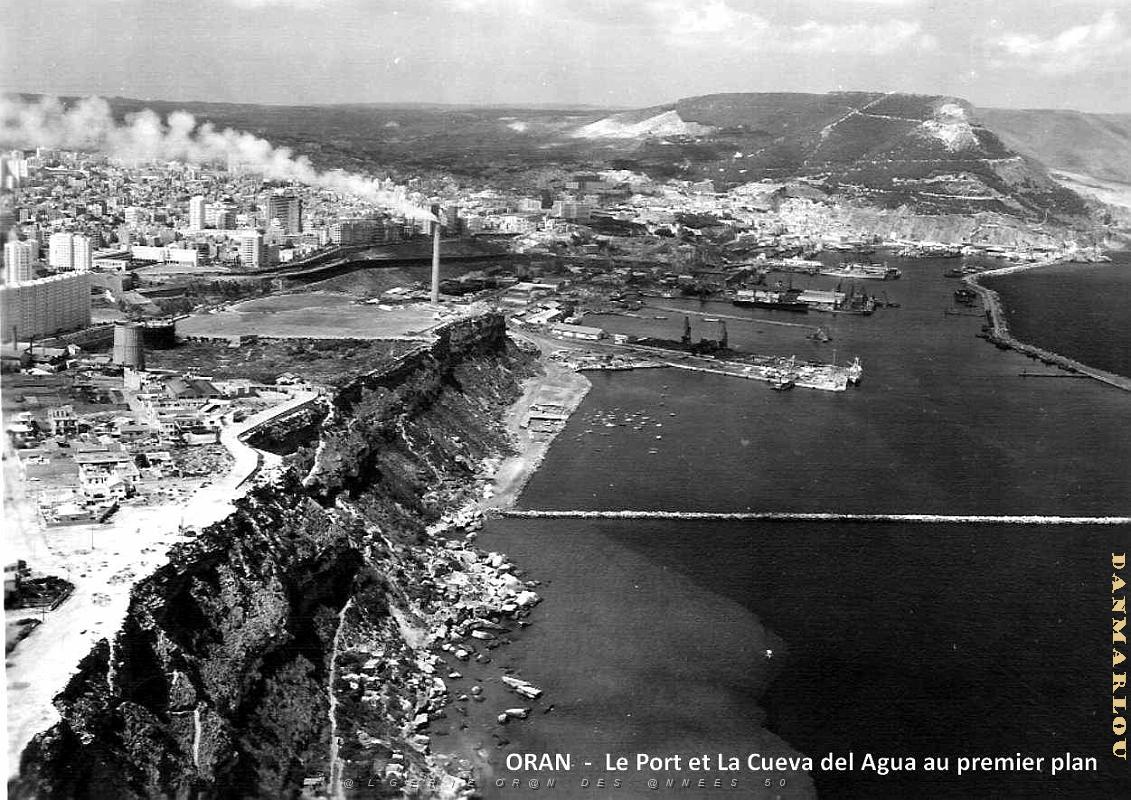 Oran - Port - Cueva del Agua.jpg